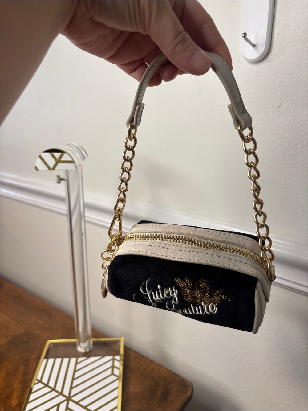 Juicy Couture Black Velvet Mini Bag with Gold Chain & Cream Trim - Picture 6 of 16